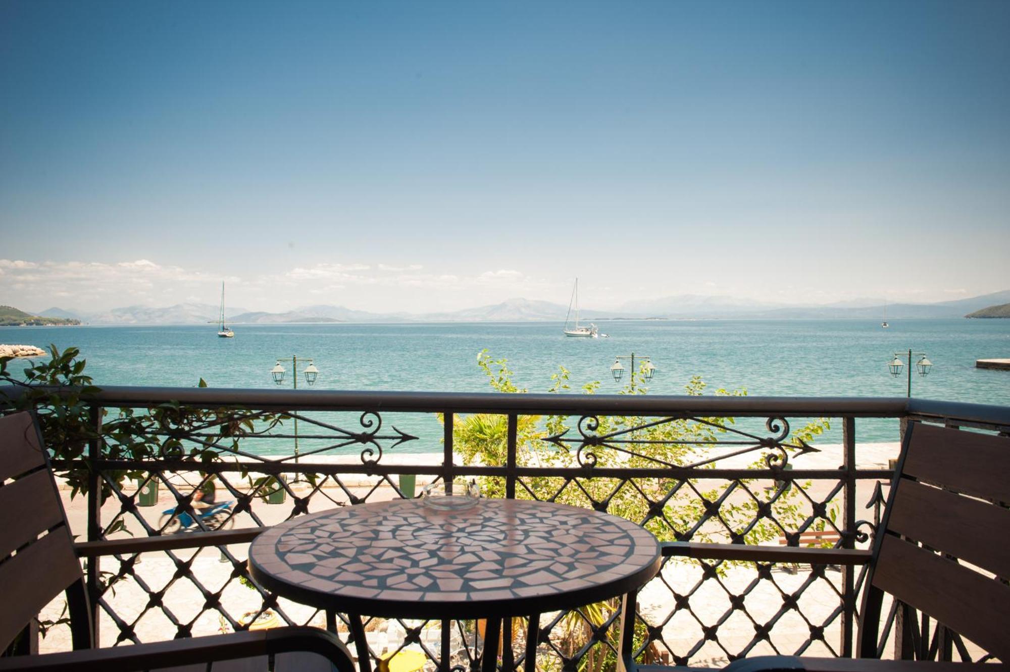 Seafront Stone Suites Vonitsa Exterior photo