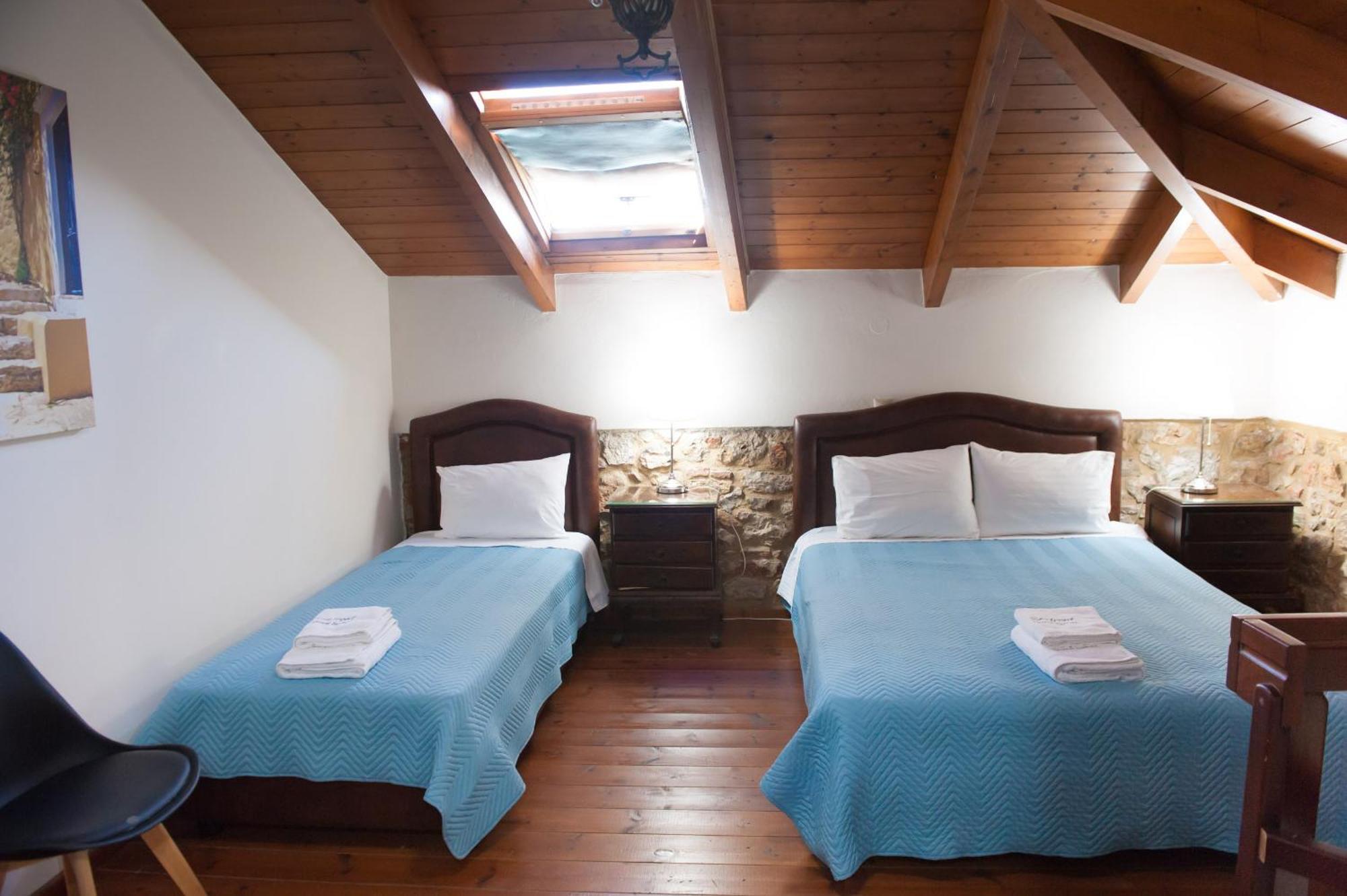 Seafront Stone Suites Vonitsa Exterior photo